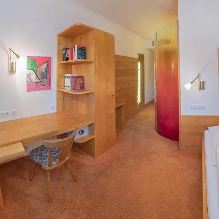 Отель Plankl 3*