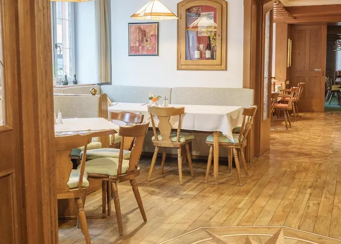 Отель Plankl Альтёттинг