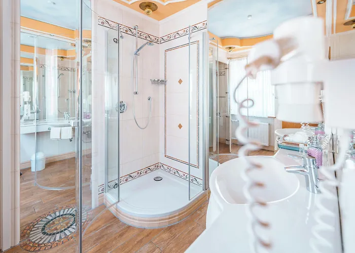 Отель Plankl Альтёттинг